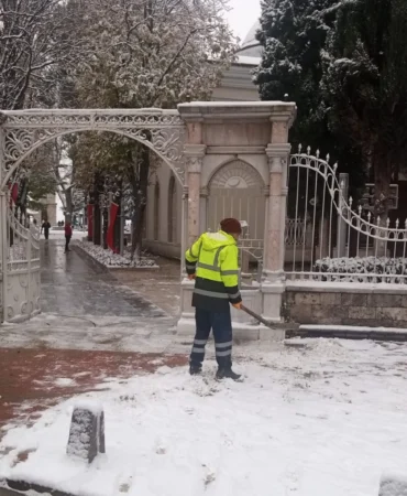 Bursa Büyükşehir'den kar ve lodosa geçit yok!