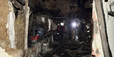 Bursa'da 2 katlı evde çıkan yangında 1 kişinin cesedi bulundu