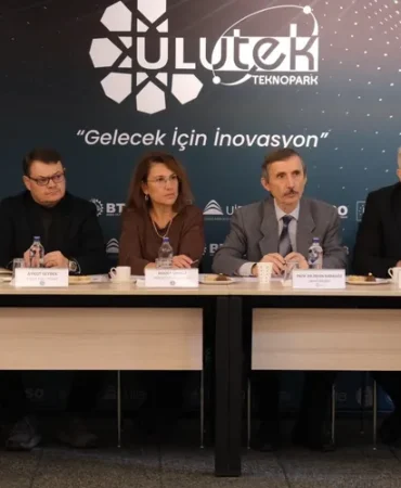 Bursa’da Akıllı Şehirler Masaya Yatırıldı