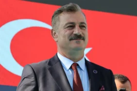 Bursa’da Anahtar Parti, İlk Yılını 10 Bin Üyeye Yaklaşarak Kutluyor