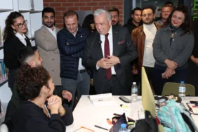 Bursa'da Başkan Şadi Özdemir’den üniversitelilere vize morali