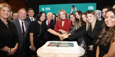 Bursa'da Büyükşehirli öğretmenler özel gecede buluştu