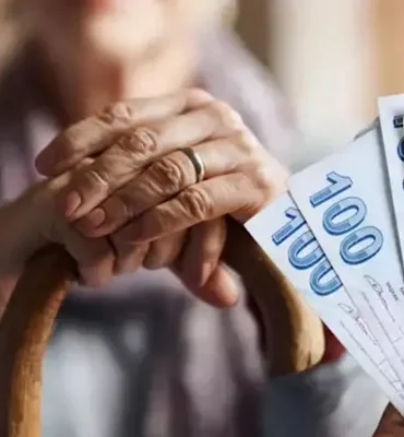 Bursa'da Emekli ve Emekçiler Derneği hak taleplerini duyurdu