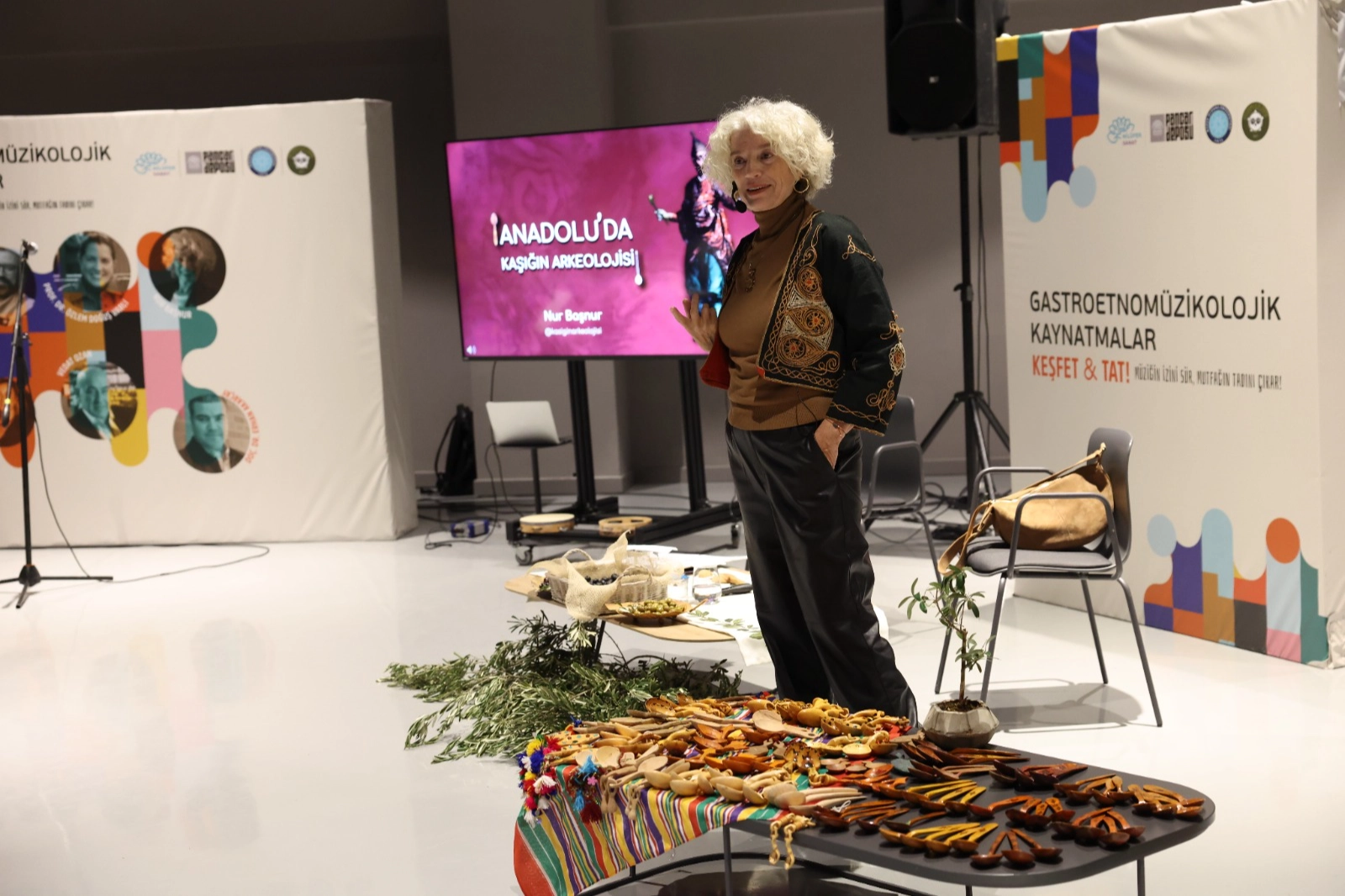 Bursa'da kaşığın hikayesi zeytinli lezzetlerle anlatıldı