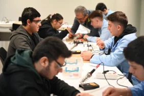 Bursa'da özel çocuklar bilimle buluştu