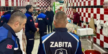 Bursa Gemlik’te dönercilere hijyen denetimi...10 kilo sağlıksız ürüne imha!