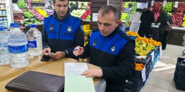 Bursa Gemlik Zabıtası'ndan çürük ürünlere tutanak, fiyat oyunlarına uyarı!
