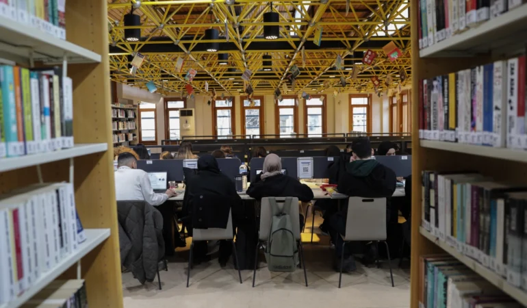 Bursa'nın bilgiye açılan kapılarına yoğun ilgi