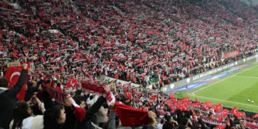 Bursa Osmangazi'de engelli bireylere milli maç sevinci