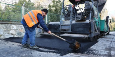 Bursa Osmangazi'de yol çalışmaları sürüyor