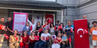 Bursa Rotaract'tan 'Cumhuriyet Yolu Projeleri' ile anlamlı etkinlikler