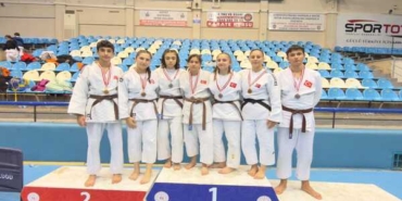 Bursalı Judocular Edirne’den 14 madalya ile döndü
