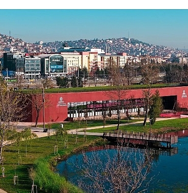 Büyükakın: “Şehrin kalbinde bir kültür alanı oluştu”