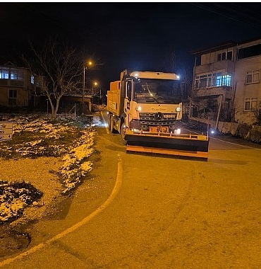 Büyükşehir ekipleri yeni yılda da nöbette