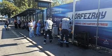 Büyükşehir'le duraklar temiz ve bakımlı