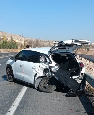 Çankırı'da ambulans ile otomobilin çarpıştığı kazada 1 kişi yaralandı