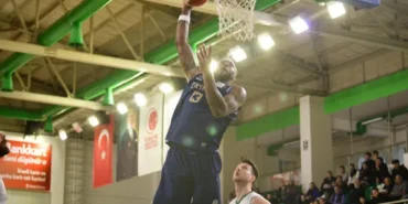 Çayırova Belediyesi'nden 10'uncu galibiyet