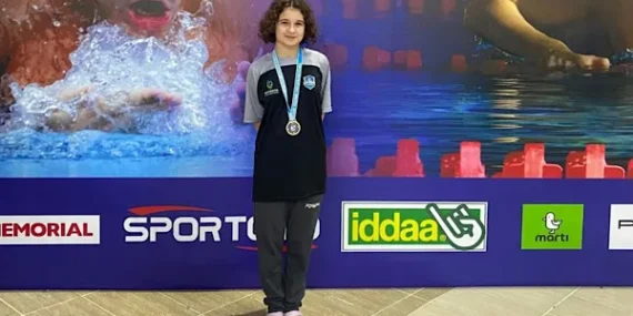 Çayırovalı yüzücü Trabzon’dan 4 madalya ile döndü