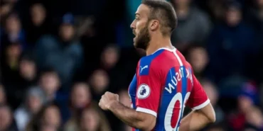 Cenk Tosun’a Süper Lig’den üç talip: Fenerbahçe kariyeri bitiyor mu?