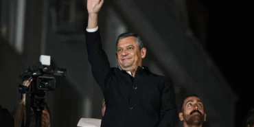 CHP Genel Başkanı Özel, partisinin Sultangazi mitinginde konuştu