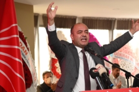 CHP'li Özgür Karabat: ‘Borçla şişirilen ekonomi, 70 milyar dolarlık faizle fakirleştiriyor’