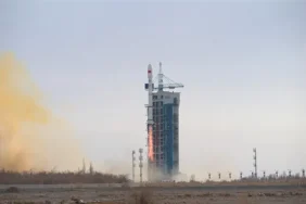 Çin uzaya 3 yeni uydu gönderdi