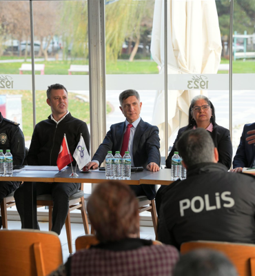 Çobançeşme Mahallesi’nde halk toplantısı düzenlendi