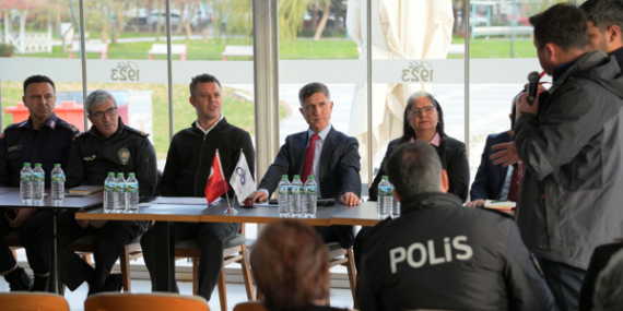 Çobançeşme Mahallesi’nde halk toplantısı düzenlendi