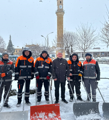 Çorum'da karla mücadele çalışmaları devam etti