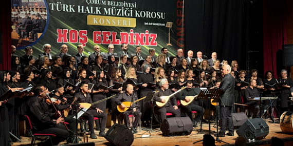 Çorum’da Türk Halk Müziği Korosu Konseri düzenledi