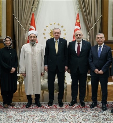 Cumhurbaşkanı Erdoğan, Diyanet İşleri Başkanı Safi Arpaguş’u kabul etti