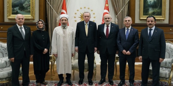 Cumhurbaşkanı Erdoğan, Diyanet İşleri Başkanı Safi Arpaguş’u kabul etti