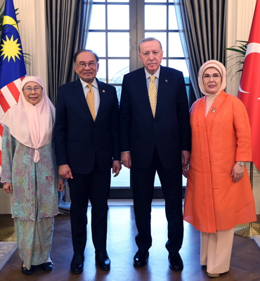 Cumhurbaşkanı Erdoğan, Malezya Başbakanı İbrahim'i kabul etti