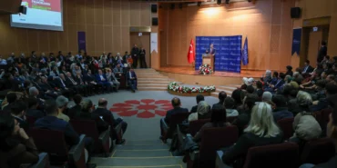 Cumhurbaşkanı Yardımcısı Yılmaz, "Türkiye'de Değişen Nüfus ve Ailenin Geleceği" sempozyumunda konuştu