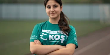 Darüşşafaka koşucusu İnci Naz Sönmez maratonun 'en iyi koşucusu' seçildi