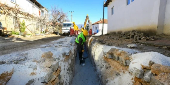 Denizli’de içme suyu hatları yenileniyor