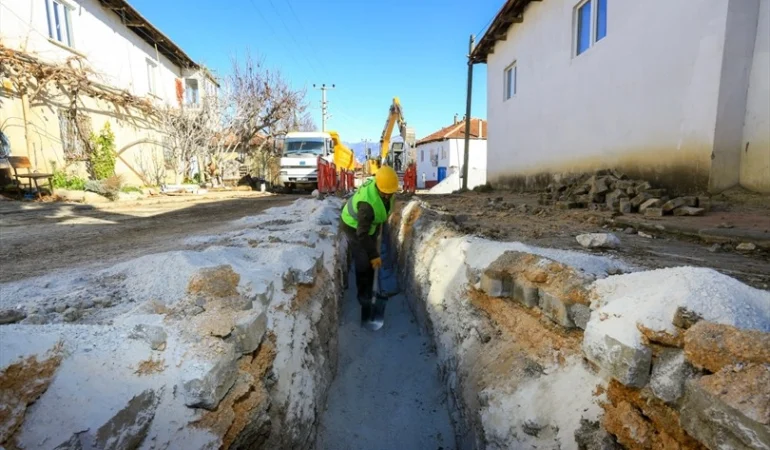 Denizli’de içme suyu hatları yenileniyor
