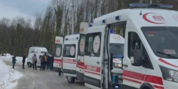 Düzce’de buzlanma kazaya neden oldu: 7 yaralı