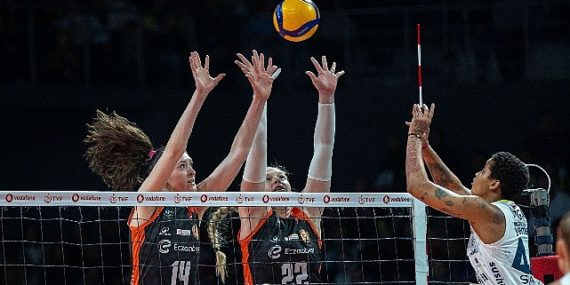eczacibasi-dynavit-fenerbahce-medicanaya-konuk-oldu-13Z3cdd3.jpg