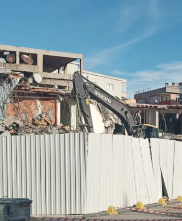 Edirne'de Ali Paşa Çarşısı’nda yıkım çalışmaları başladı