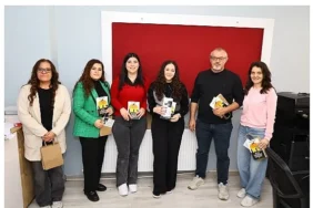 Efes Selçuk Belediyesi’nden Öğretmenlere 24 Kasım Hediyesi: “Beyaz Zambaklar Ülkesinde”