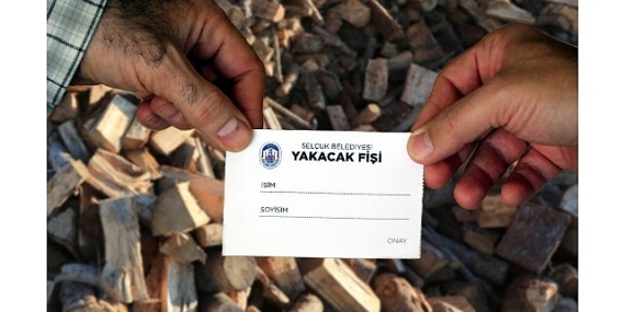 Efes Selçuk Belediyesi’nden sosyal desteğe ihtiyaç duyan ailelere yakacak fişi desteği