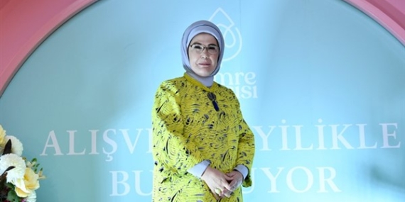 Emine Erdoğan, Malezya Başbakanı’nın eşi İsmail ile bir araya geldi