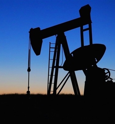 Emtia piyasalarında petrol fiyatları görece sakin kaldı