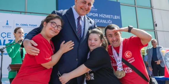 Engelleri aşarak İzmir'e gurur yaşattılar!