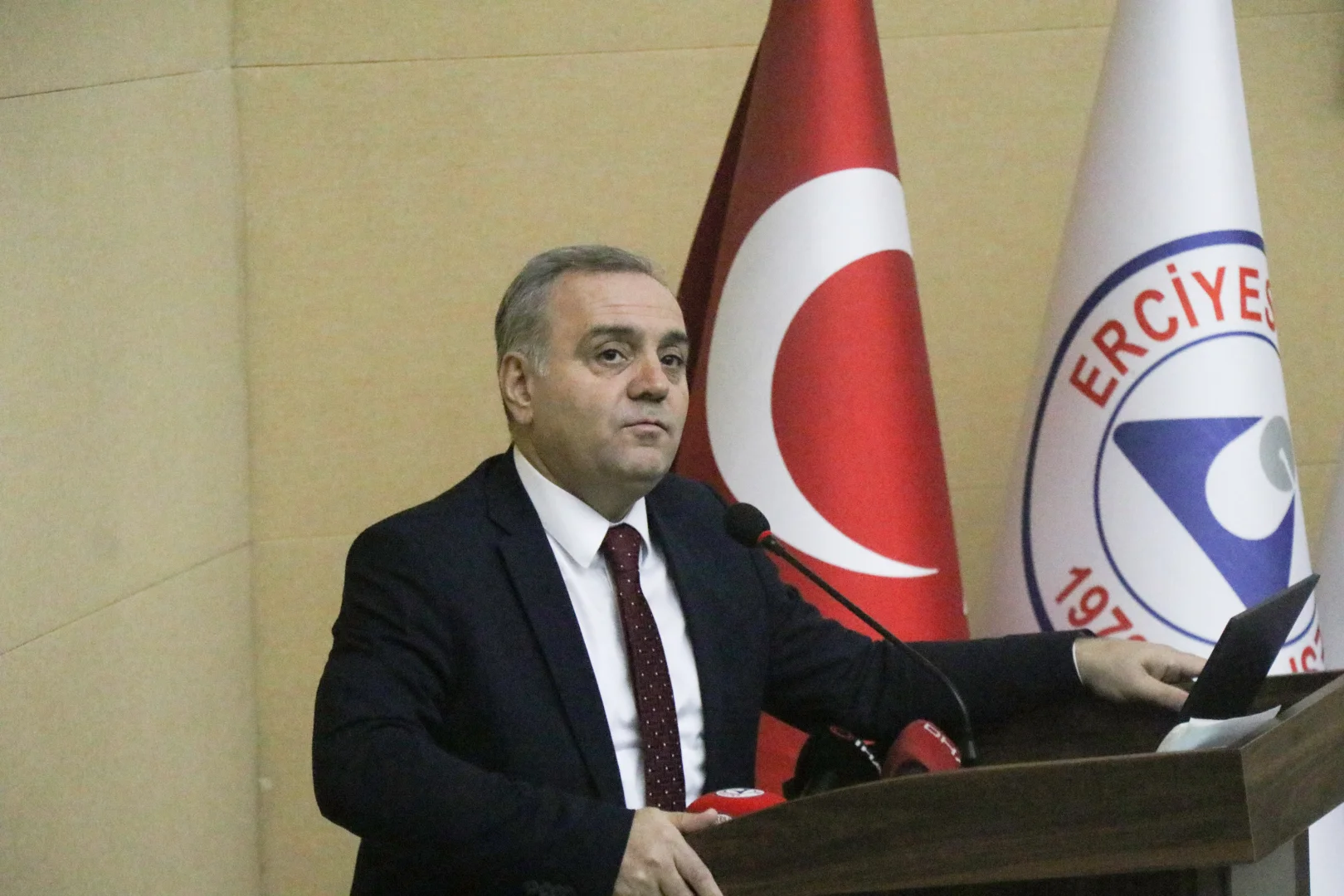 Erciyes Üniversitesi'nde "20. Yılında Yapay Arı Koloni (ABC) Algoritması Çalıştayı" başladı