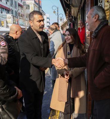 Eşbaşkanlar Bucak ve Hatun'dan esnaf ziyaeti