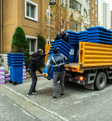 Esenyurt’ta sitelere yönelik geri dönüşüm seferberliği devam ediyor