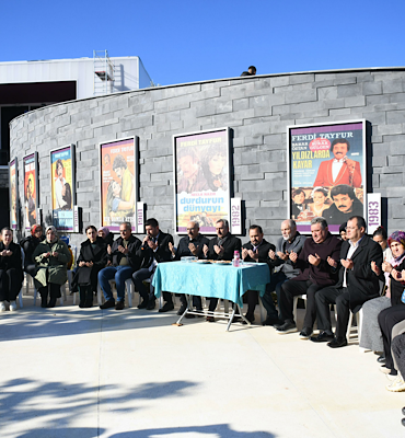 Ferdi Tayfur için Sarıçam’da anma programı düzenlendi