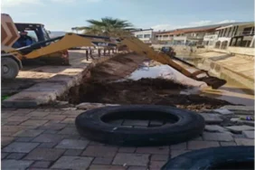 Foça’da rekor yağış sonrası dere temizliği ve alt yapı çalışmaları hız kazandı